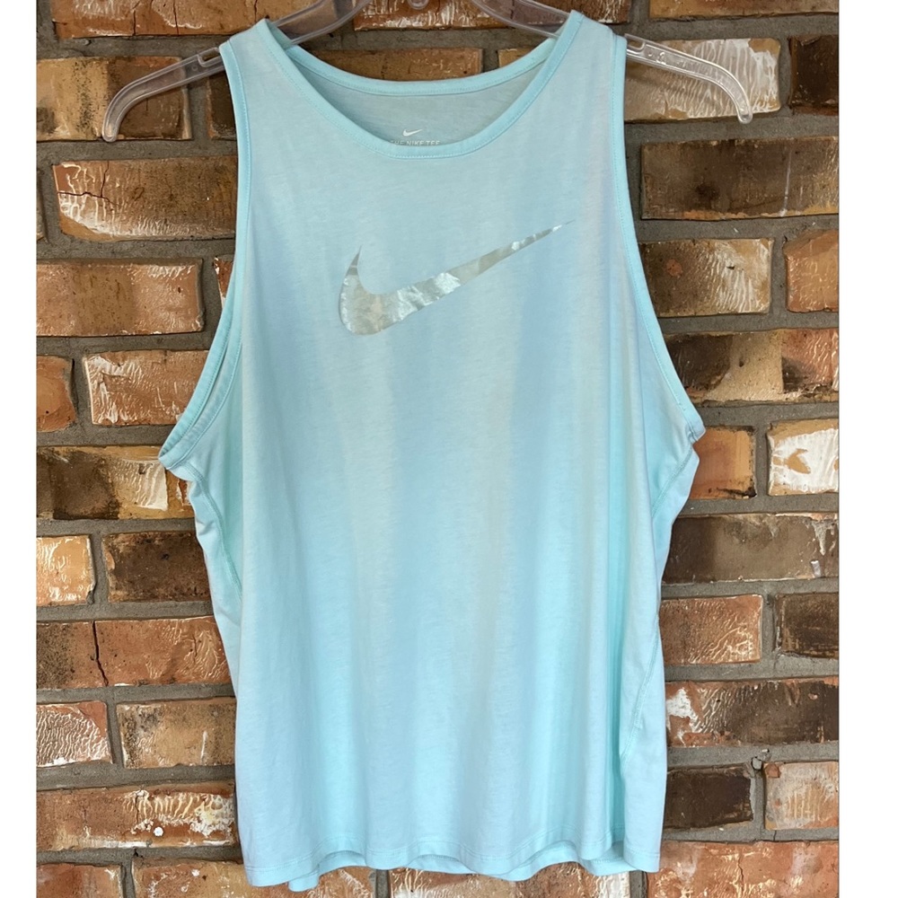 Nike Women’s Sleeveless Athletic Cut Sea Green Dri-Fit Tank Size Large
